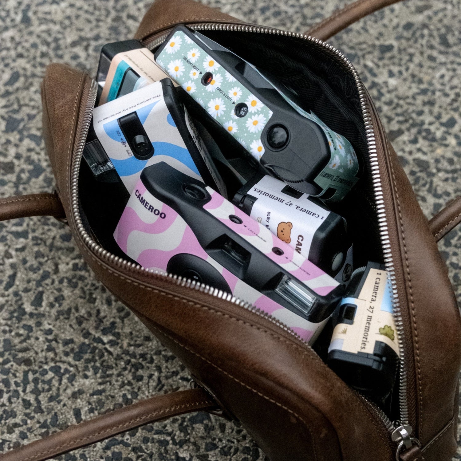 Assorted Cameroo film disposable cameras for everyday use, travel, and events